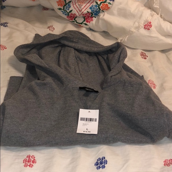 Forever 21 Tops - Forever 21 sweatshirt - NWT